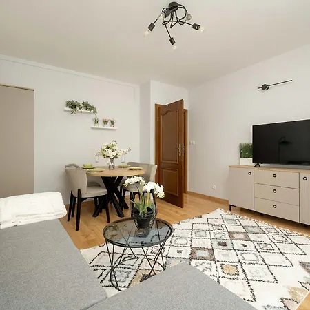 Stylowy Z Klimatyzacja I Parkingiem By Renters Апартаменти