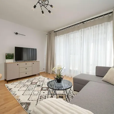 Stylowy Z Klimatyzacja I Parkingiem By Renters Апартаменти *