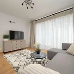 Stylowy Z Klimatyzacja I Parkingiem By Renters Apartmán *