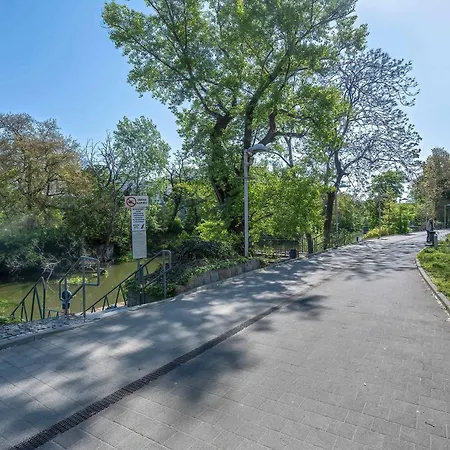 Stylowy Z Klimatyzacja I Parkingiem By Renters *