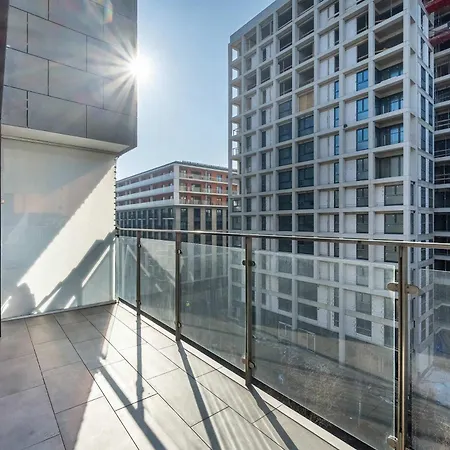 Stylowy Z Klimatyzacja I Parkingiem By Renters 弗罗茨瓦夫